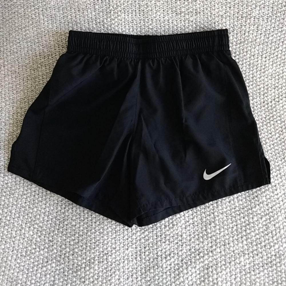 NWOT Black Girls L Nike Running Shorts